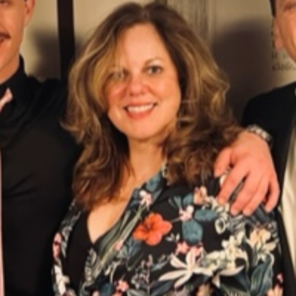 Meet your Posher, Hilary